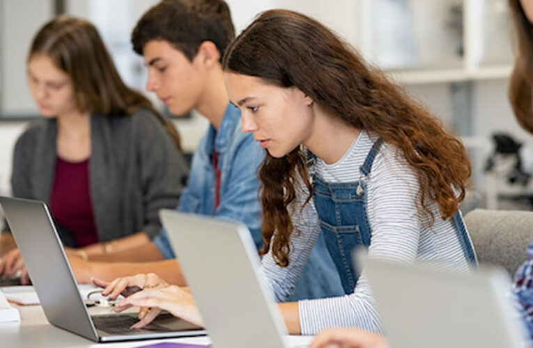 4 essential resources for building research skills in high school